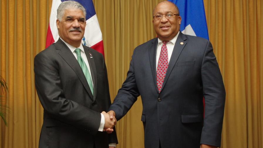 Haití niega que acordara levantar veda terrestre 