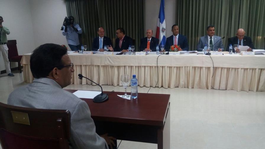 Senado dice “no es posible” seleccionar una JCE sin simpatía política