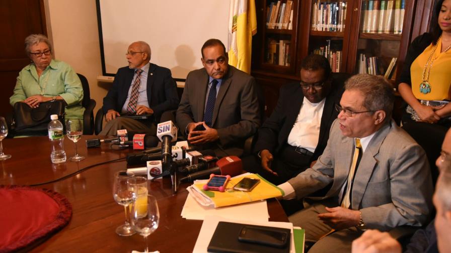 Nuevamente concluye sin acuerdo diálogo entre Gobierno y sector salud Nuevamente concluye sin acuerdo diálogo entre Gobierno y sector salud