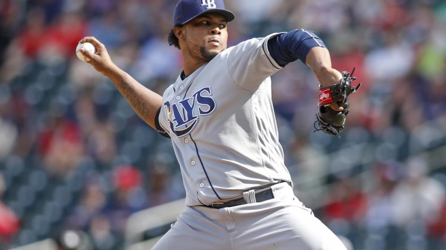 Dominicano Colomé salva el 34 y Longoria anota 3 por los Rays