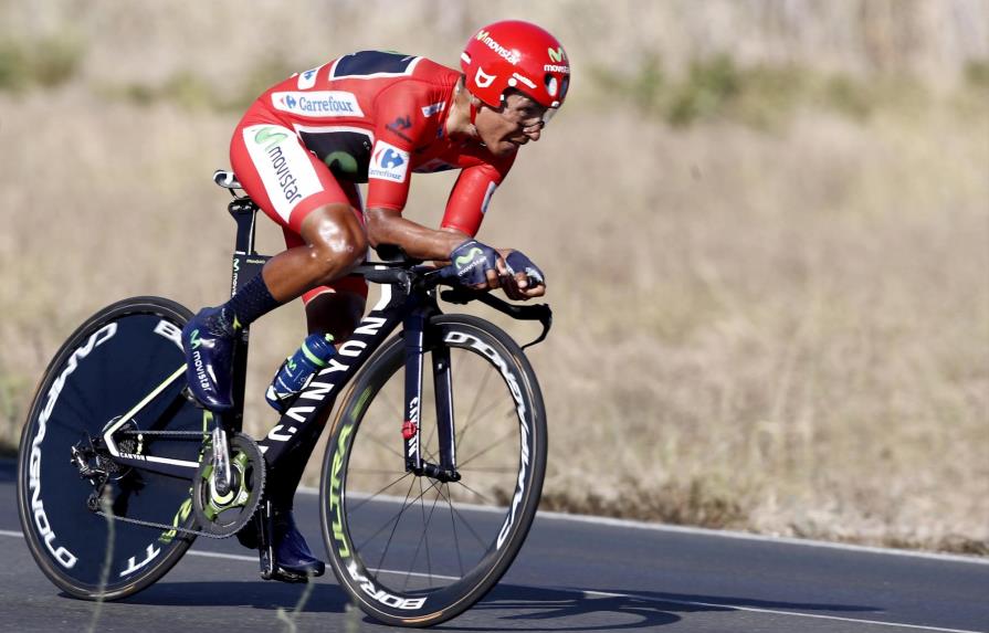 Rinden homenaje a Nairo Quintana, campeón de Vuelta a España 