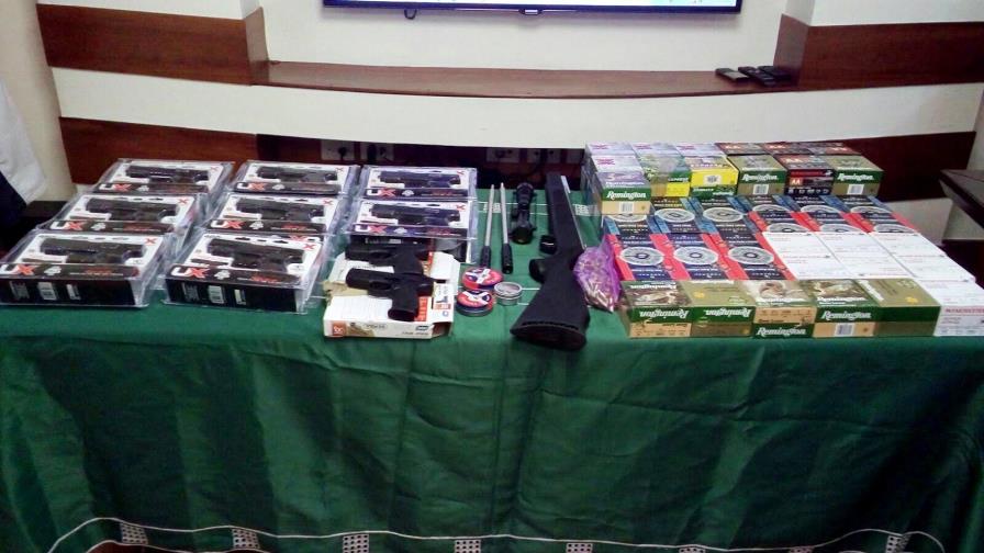 Aduanas se incauta de otro cargamento de armas y realiza operativos en puertos