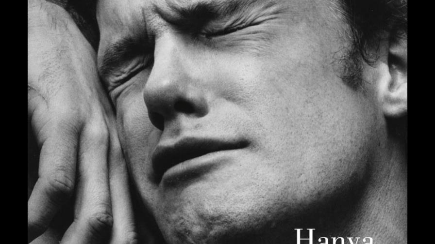 “Tan poca vida”, la novela sobre el dolor masculino más aclamada en Estados Unidos