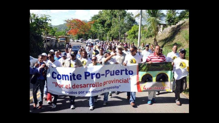 Piden al Gobierno ampliar a cuatro carriles la carretera Navarrete-Puerto Plata