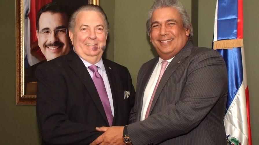 Nuevo cónsul en Nueva York se compromete a trabajar por la comunidad dominicana