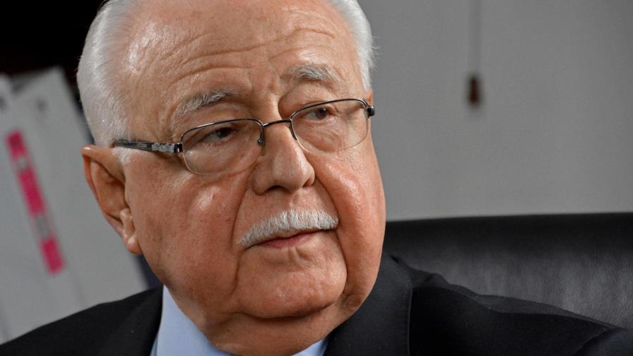 Antonio Isa Conde se declara “enemigo” de la minería a cielo abierto