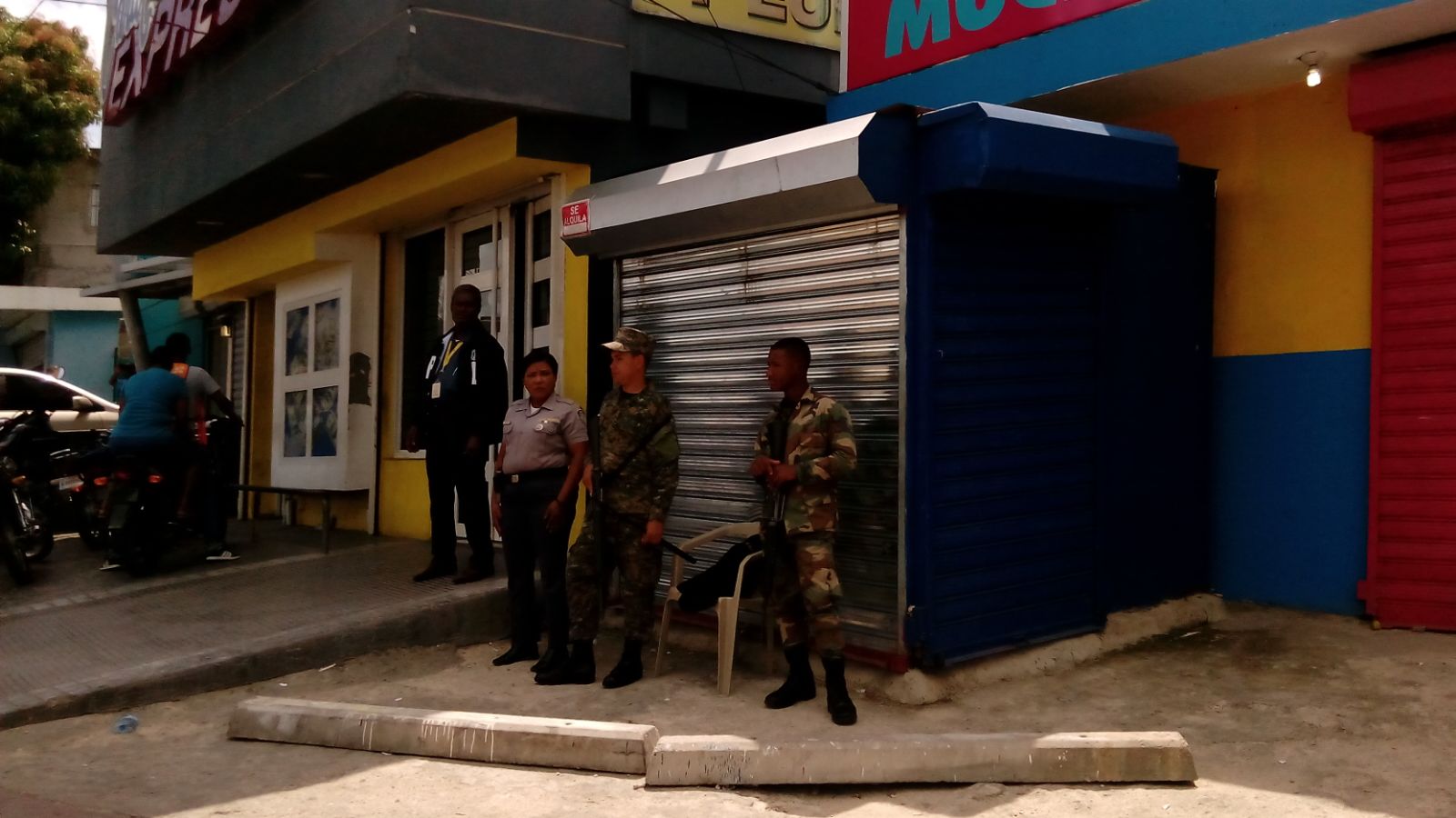 Los organizadores del paro, que será hasta las 6:00 de la tarde, demandan la terminación de las avenidas Nuevo Progreso y Napoleón, así como del mercado público municipal.