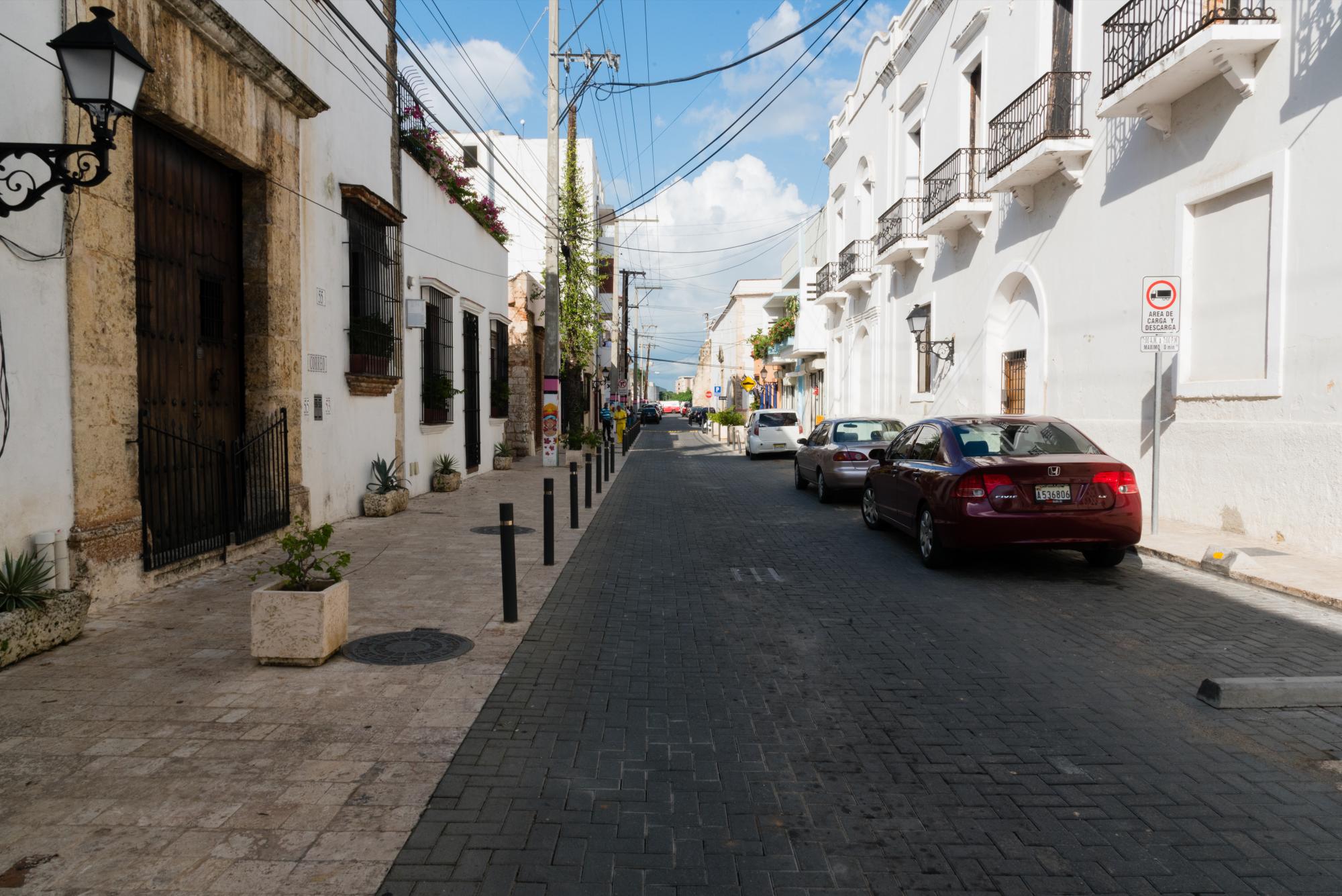 Las aceras fueron remodeladas hace alrededor de dos años.