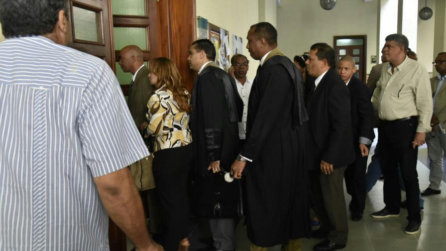 Acusada de prevaricación y desfalco junto al exdirector de INAPA pide condenar a la Procuraduría Acusada de prevaricación y desfalco junto al exdirector de INAPA pide condenar a la Procuraduría