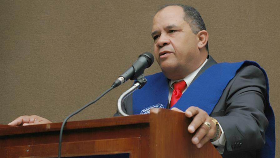 Restos del rector de UNEFA serán expuestos este viernes en la Funeraria Blandino Restos del rector de UNEFA serán expuestos este viernes en la Funeraria Blandino