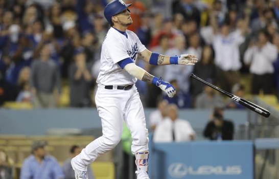 Gigantes vencen a Padres; también ganaron los Dodgers y los Cerveceros