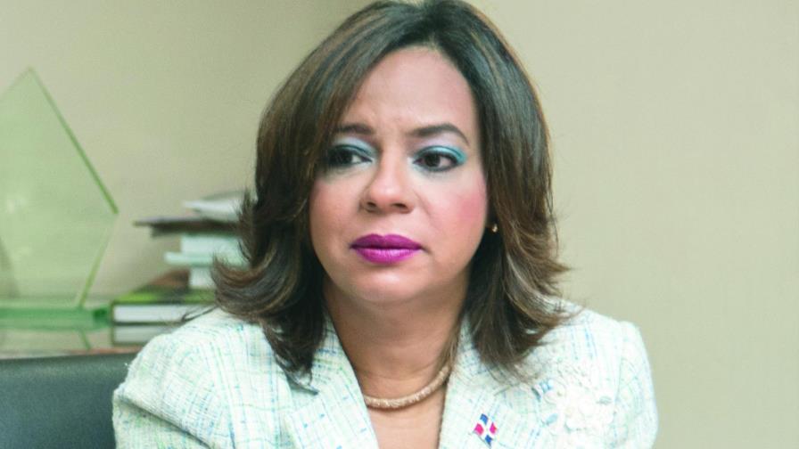 Pro Consumidor advierte: “La venta de leche a granel está prohibida” Pro Consumidor advierte: “La venta de leche a granel está prohibida”