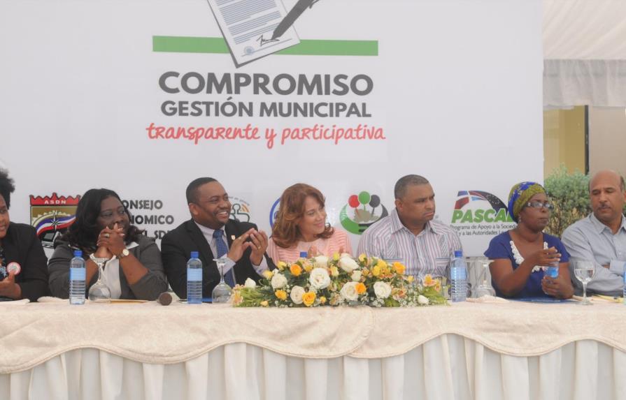 Alcaldía de Santo Domingo Norte firma acuerdo de  transparencia 