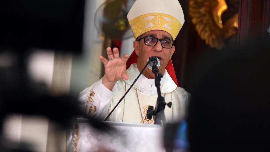 Monseñor Héctor Rodríguez asume como nuevo arzobispo de Santiago