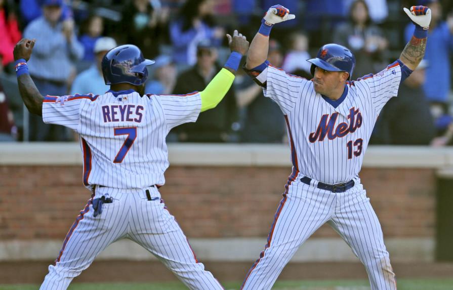 José Reyes anota e impulsa dos en “paliza” de Mets a los Filis