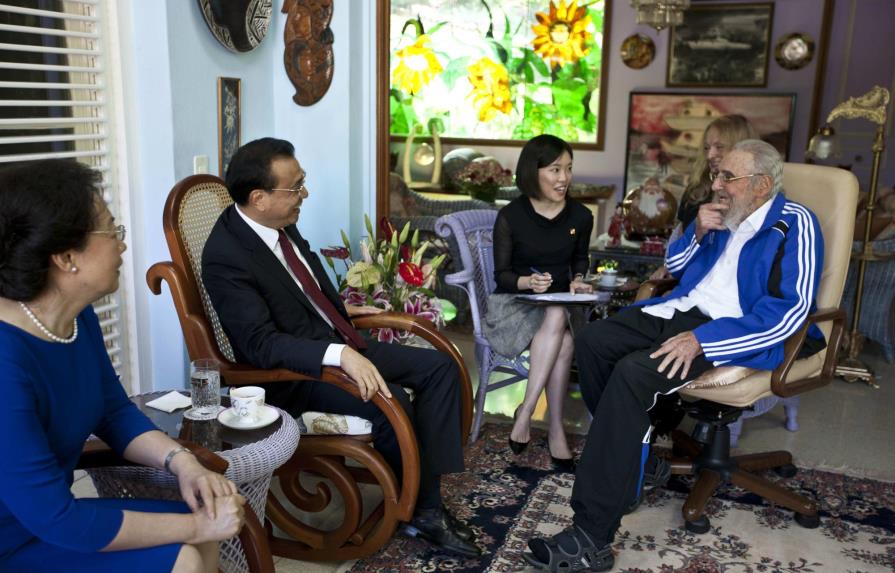 Fidel coincide con primer ministro chino en necesidad de preservar la paz