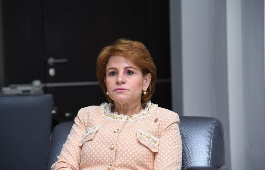 Lucía Medina afirma que no es el PLD el partido que no quiere buscar consenso