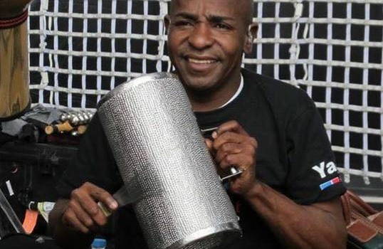 Yapo, el fallecido güirero de Juan Luis Guerra.