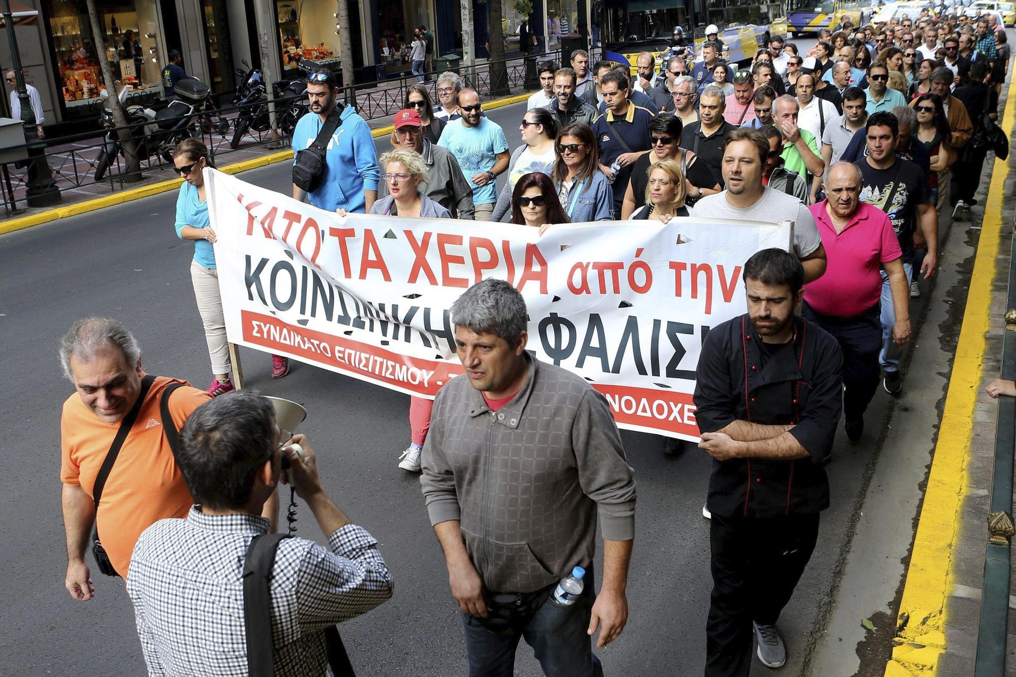 Protesta en Grecia por cambios en planes de pensiones