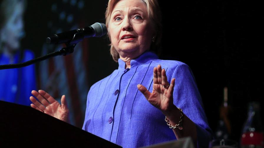 Clinton se muestra satisfecha tras el debate y rechaza las quejas de Trump 