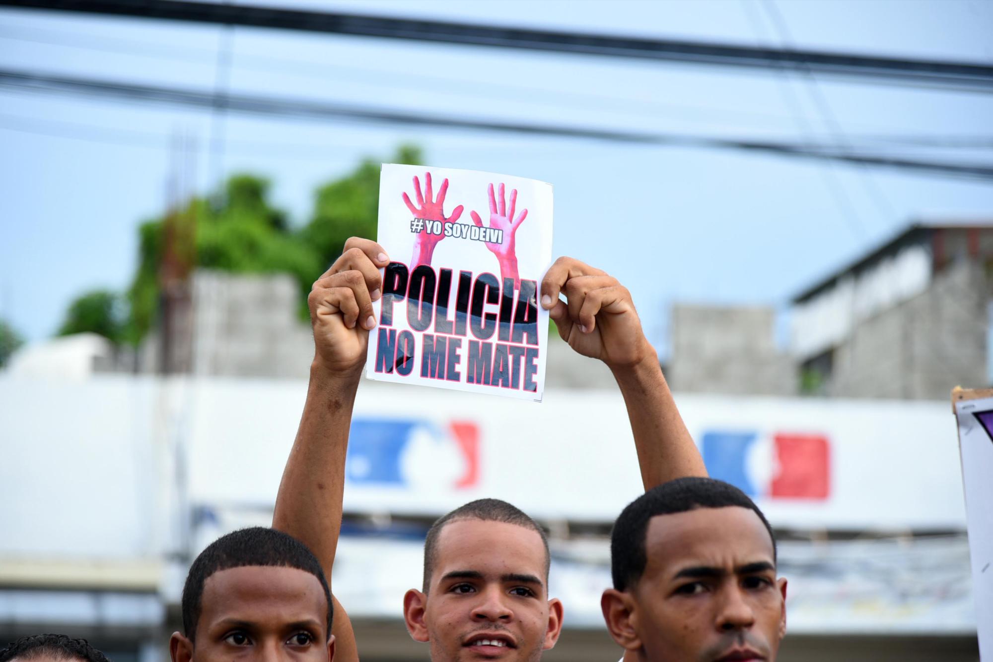 Jóvenes durante la marcha. 