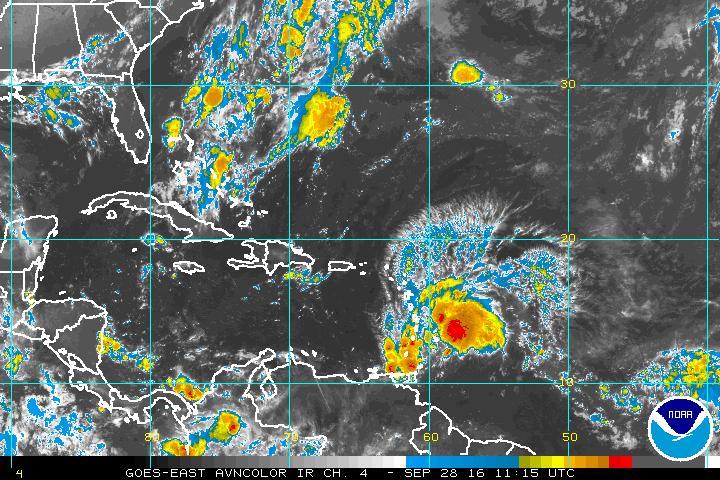 Onda tropical con 90% de convertirse en ciclón afectará al país el viernes
