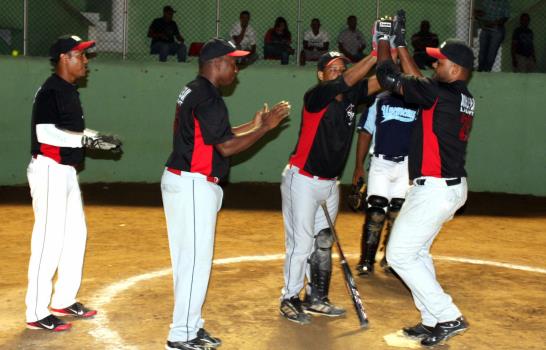 Torneo Rubén Pimentel de sóftbol con 89 ligas en el Distrito Nacional