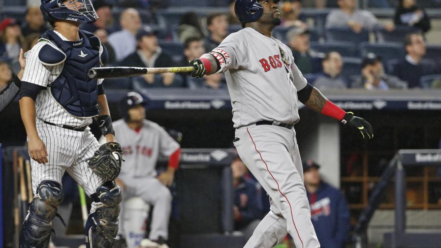 David Ortiz: “Yo nací para jugar contra los Yanquis”; les promedia .304
Medias Rojas ganan división David Ortiz: “Yo nací para jugar contra los Yanquis”; les promedia .304
Medias Rojas ganan división