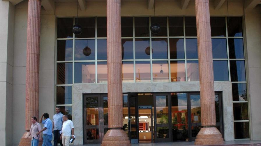 Compañeros de celda golpean hombre que descuartizó expareja Compañeros de celda golpean hombre que descuartizó expareja