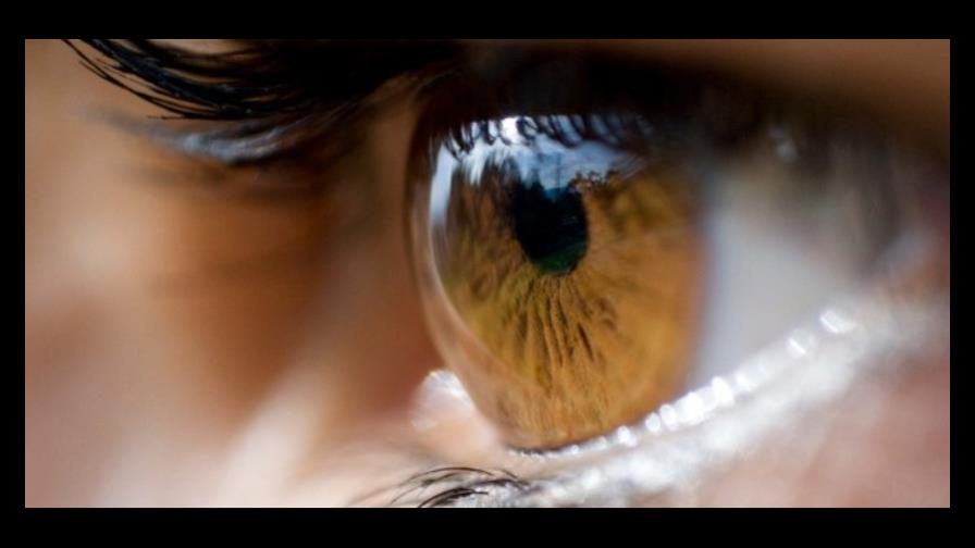 Diseñan un colirio con la propia sangre del paciente para curar daños del ojo