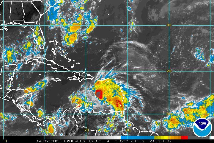 Matthew se convierte en huracán mientras avanza por el Caribe