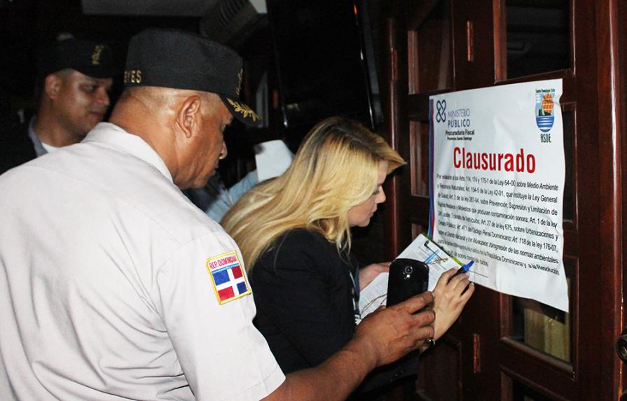 Fiscalía y Ayuntamiento Santo Domingo Este reanudan clausura negocios por ruidos