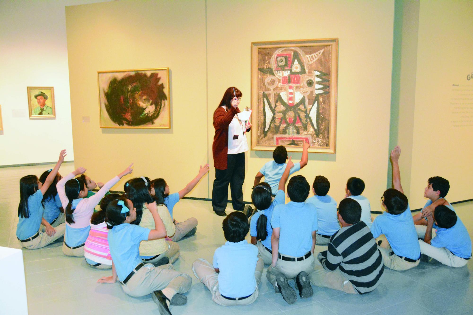 2007, implementa una Guía didáctica docente. La Unidad de Educación del Centro lanza este material educativo que vincula los contenidos de las exposiciones permanentes del Centro con los contenidos del currículo académico de RD.