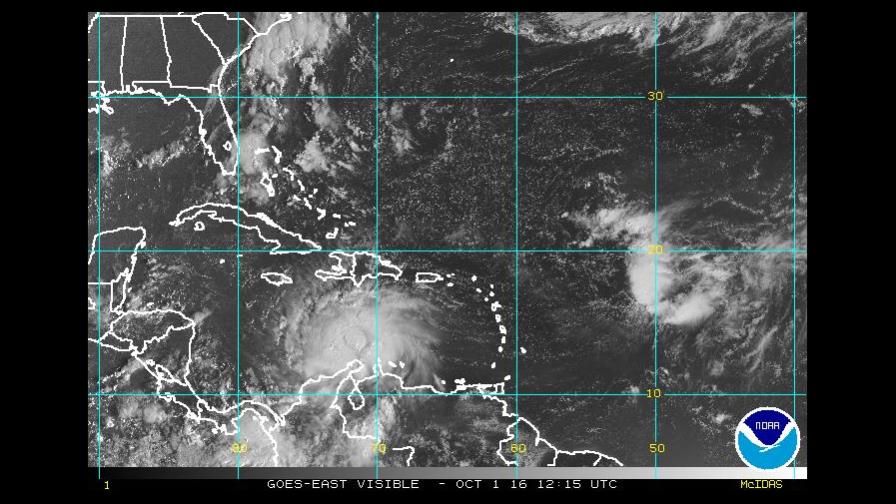 El huracán Matthew desciende a categoría 4 y se mantiene alerta para Jamaica