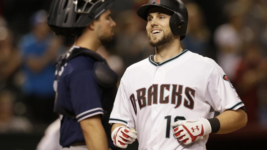 Arizona derrota a Padres con jonrones de Goldschmidt, Owings 