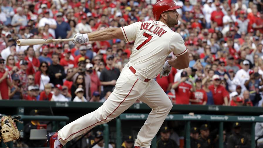 Cardenales ganan y siguen con vida en lucha por playoffs 