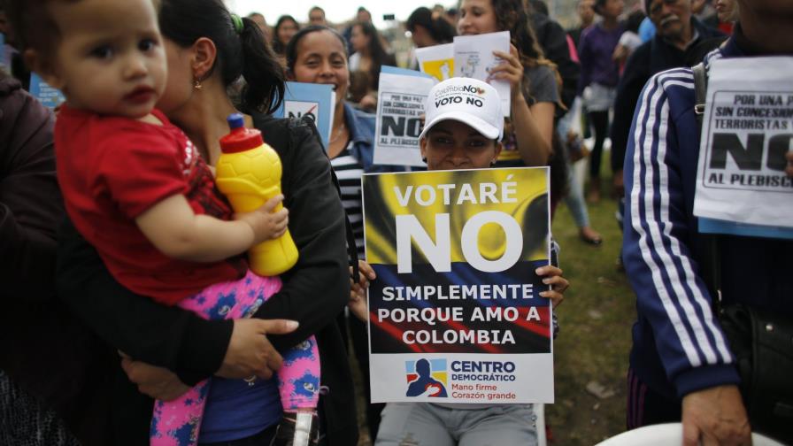 Experto afirma Colombia no debe hacer cosas que no pueda cumplir tras plebiscito
