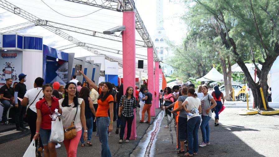 Concluyó ayer con éxito la Feria Expo Cibao 