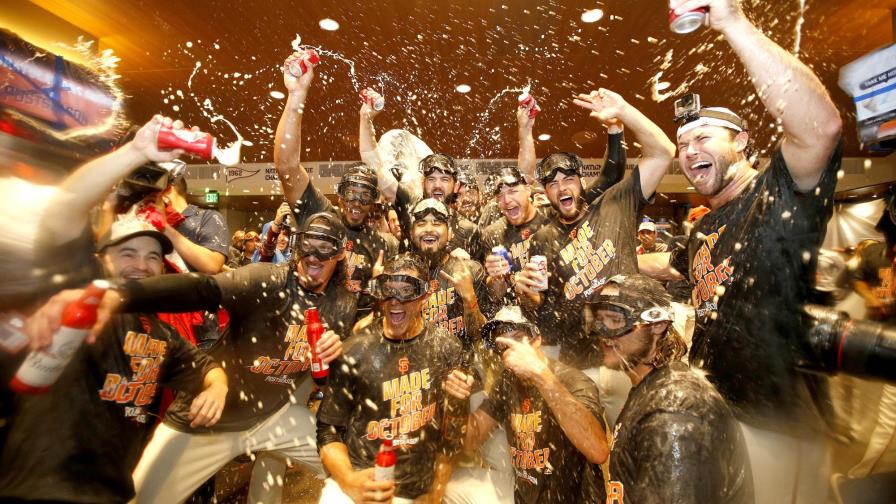 Los Gigantes barren a los Dodgers y en otro año par avanzan a postemporada