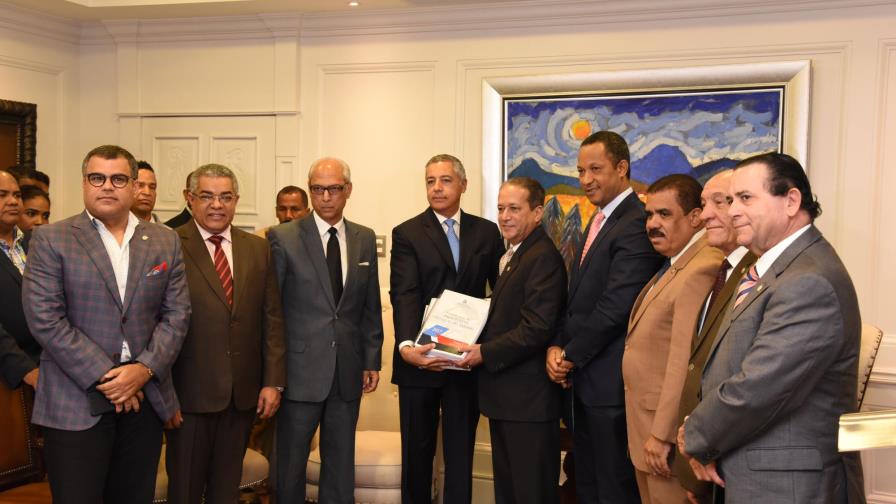 Poder Ejecutivo contrataría crédito por US$803.7 millones  