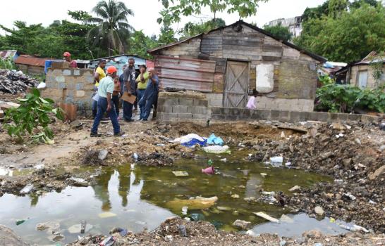 Aplican plan de emergencia en traslado de familias de La Barquita por las lluvias 