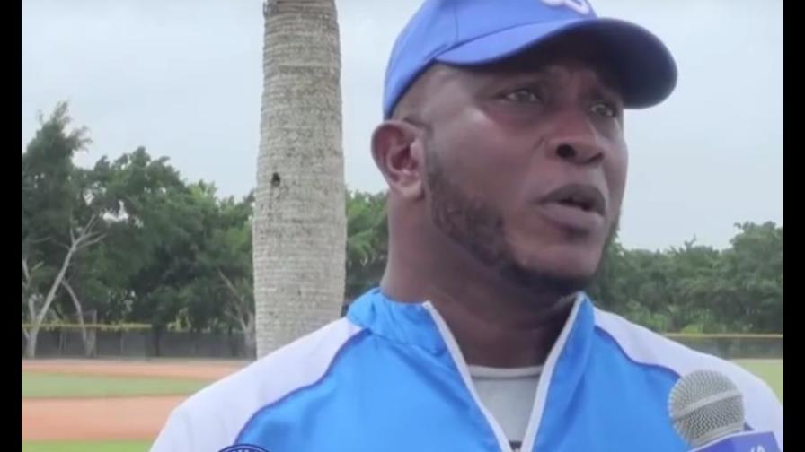 Carlos Pérez va a enseñar lo que sabe en la Liga Paralela del Licey