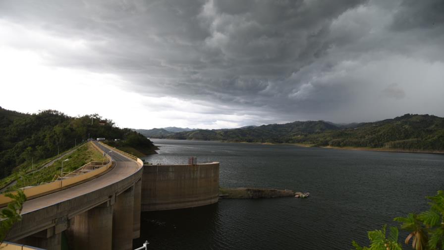 Autoridades ponen atención al nivel de varias presas por las lluvias de Matthew