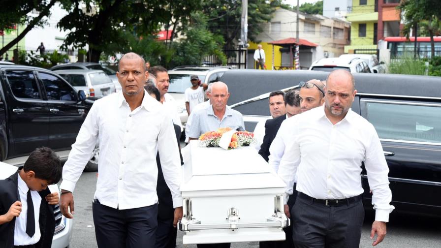 Sepultan madre monseñor Nicanor Peña Sepultan madre monseñor Nicanor Peña