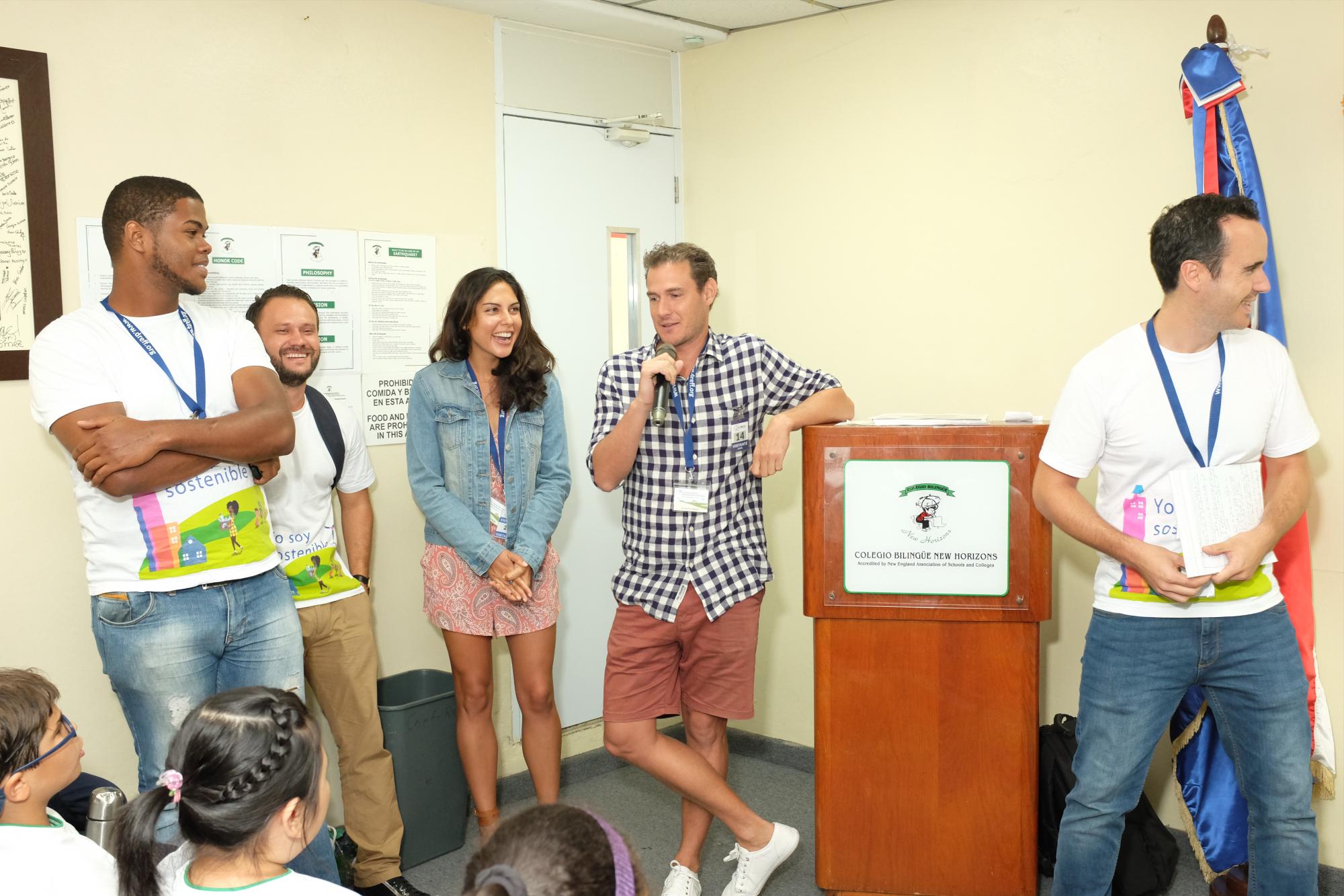 James y Danielle durante la Muestra de Cine Medioambiental en Santo Domingo.