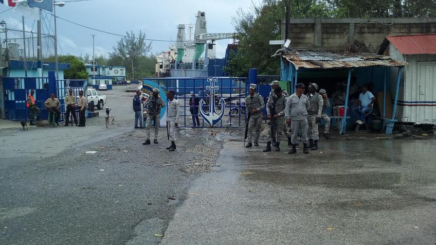 Portuarios protestan en puerto de San Andrés por privatización de los espacios