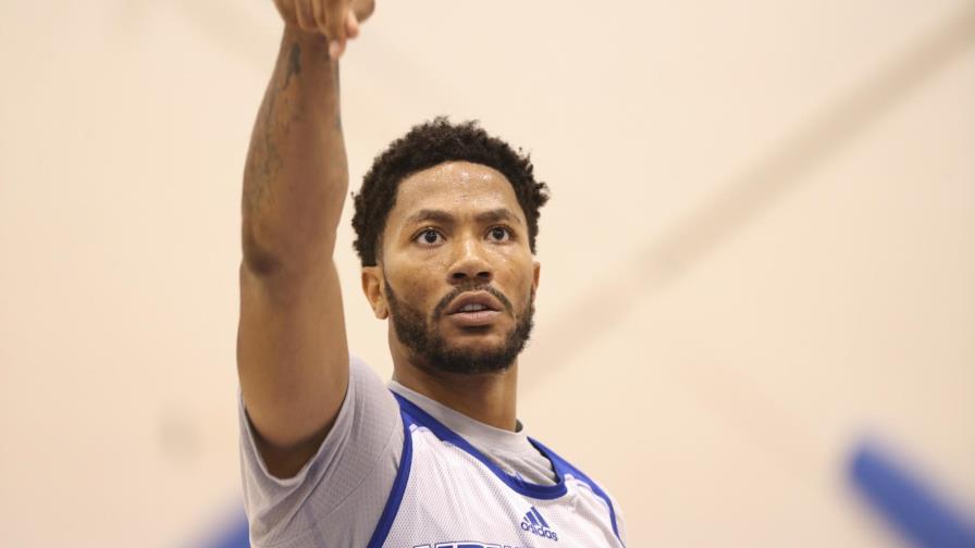 Selección del jurado preocupa al abogado de Derrick Rose; el jugador no estuvo presente