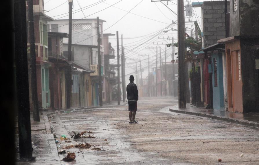 Matthew deja en el oriente de Cuba graves destrozos y derrumbes de viviendas 