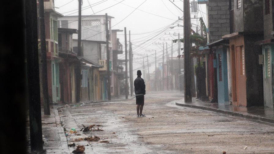 Matthew deja en el oriente de Cuba graves destrozos y derrumbes de viviendas 