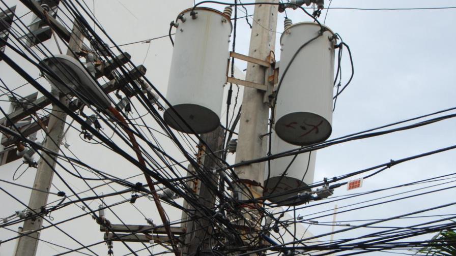 Mujer muere electrocutada por un cable de alta tensión